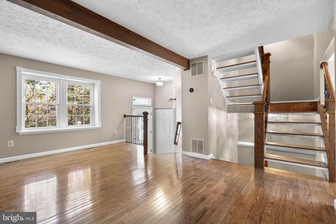 13250 Custom House Ct - Photo 5 of 31