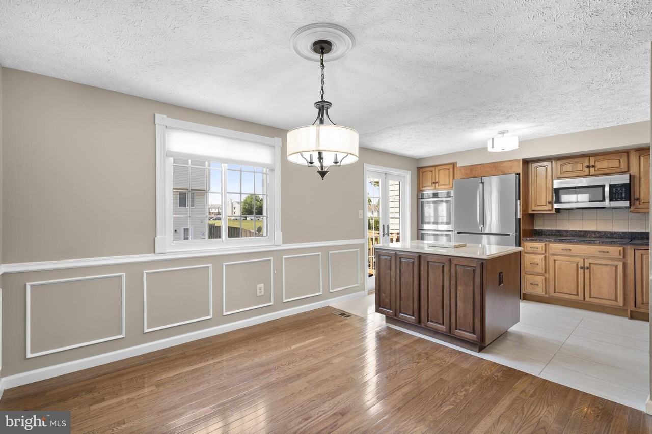 13250 Custom House Ct - Photo 6 of 31