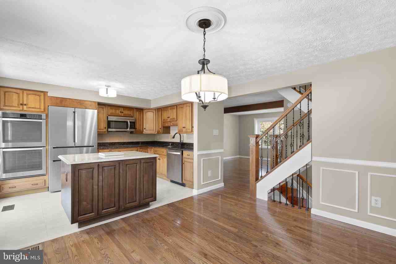 13250 Custom House Ct - Photo 7 of 31