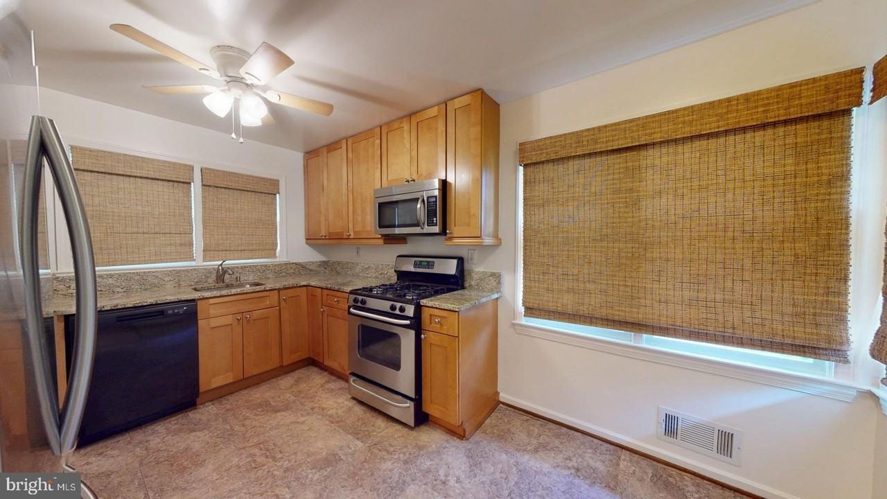 6415 Potomac Ave - Photo 6 of 19