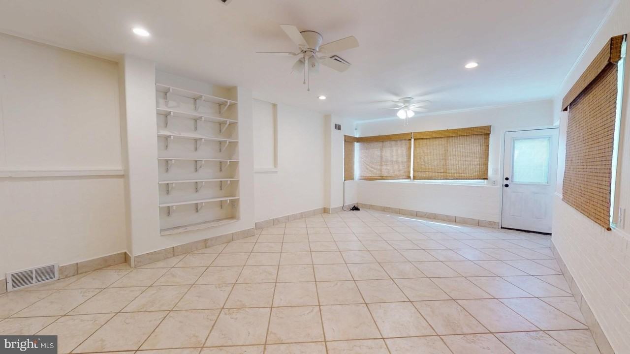 6415 Potomac Ave - Photo 7 of 31