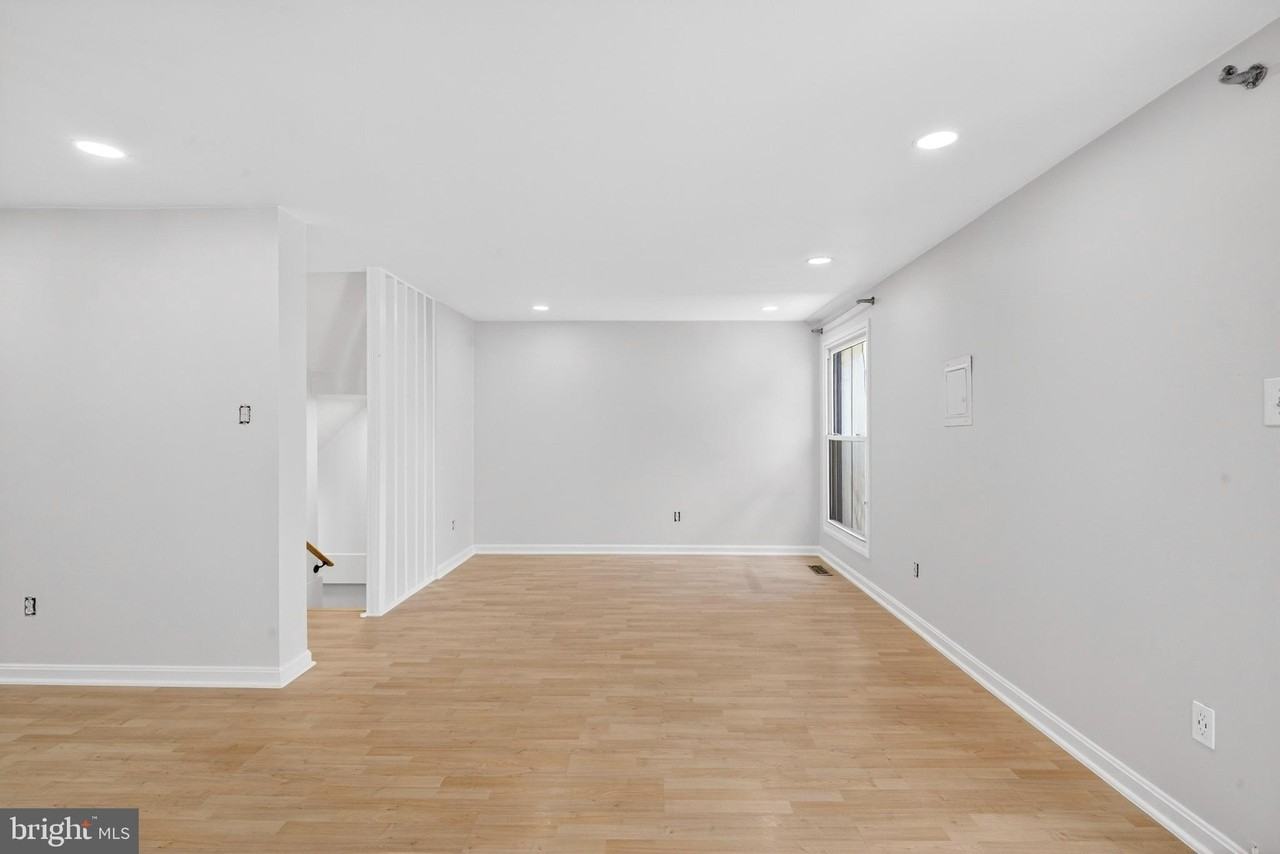 4454 Elan Ct - Photo 4 of 29
