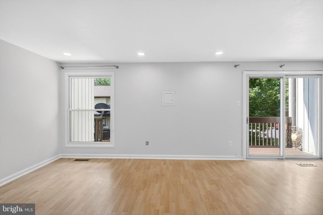 4454 Elan Ct - Photo 5 of 29