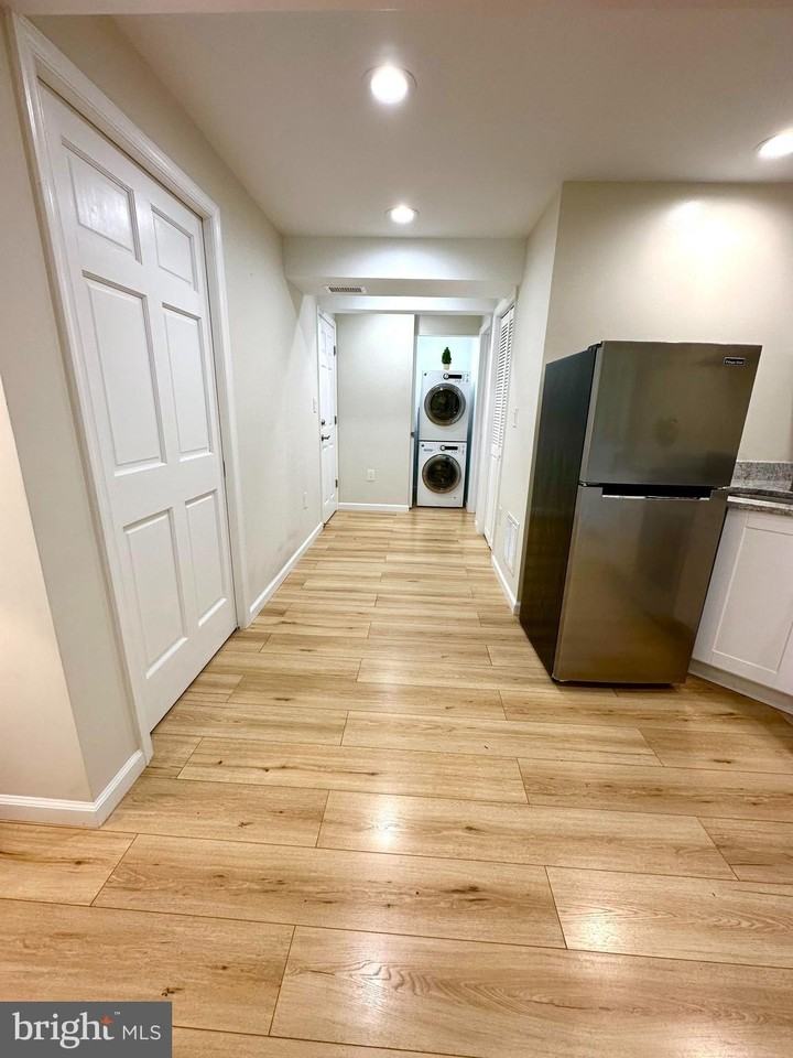 8301 Wind Fall Rd - Photo 4 of 22