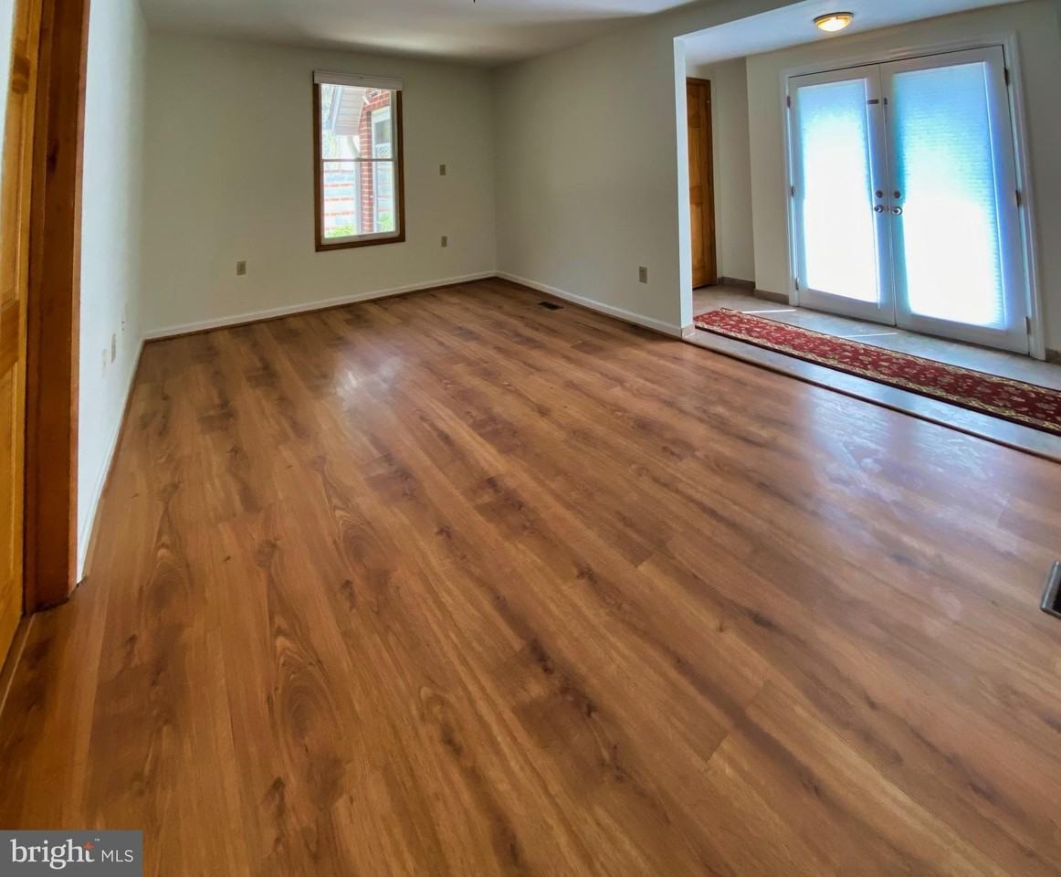 6312 Old Dominion Dr - Photo 4 of 21