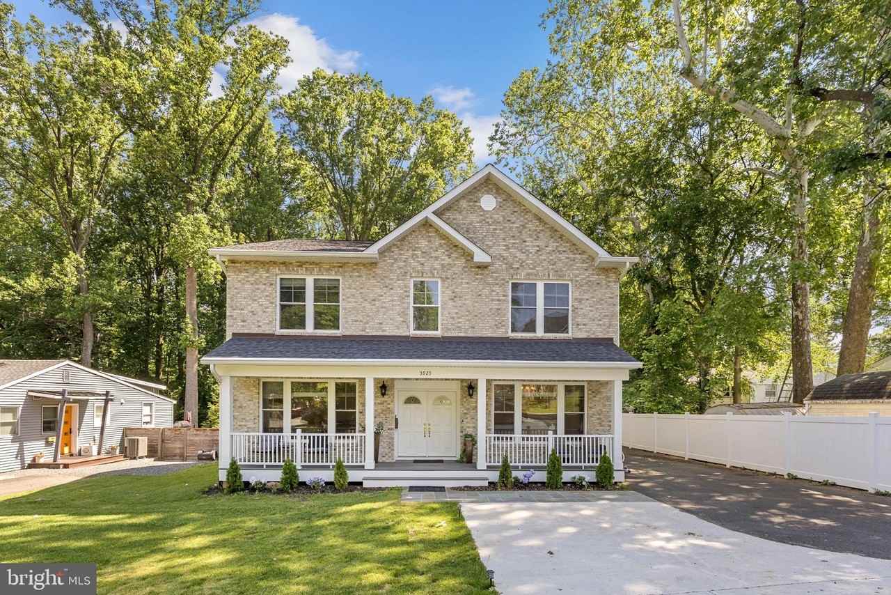 3925 Ashwood Pl - Photo 2 of 50