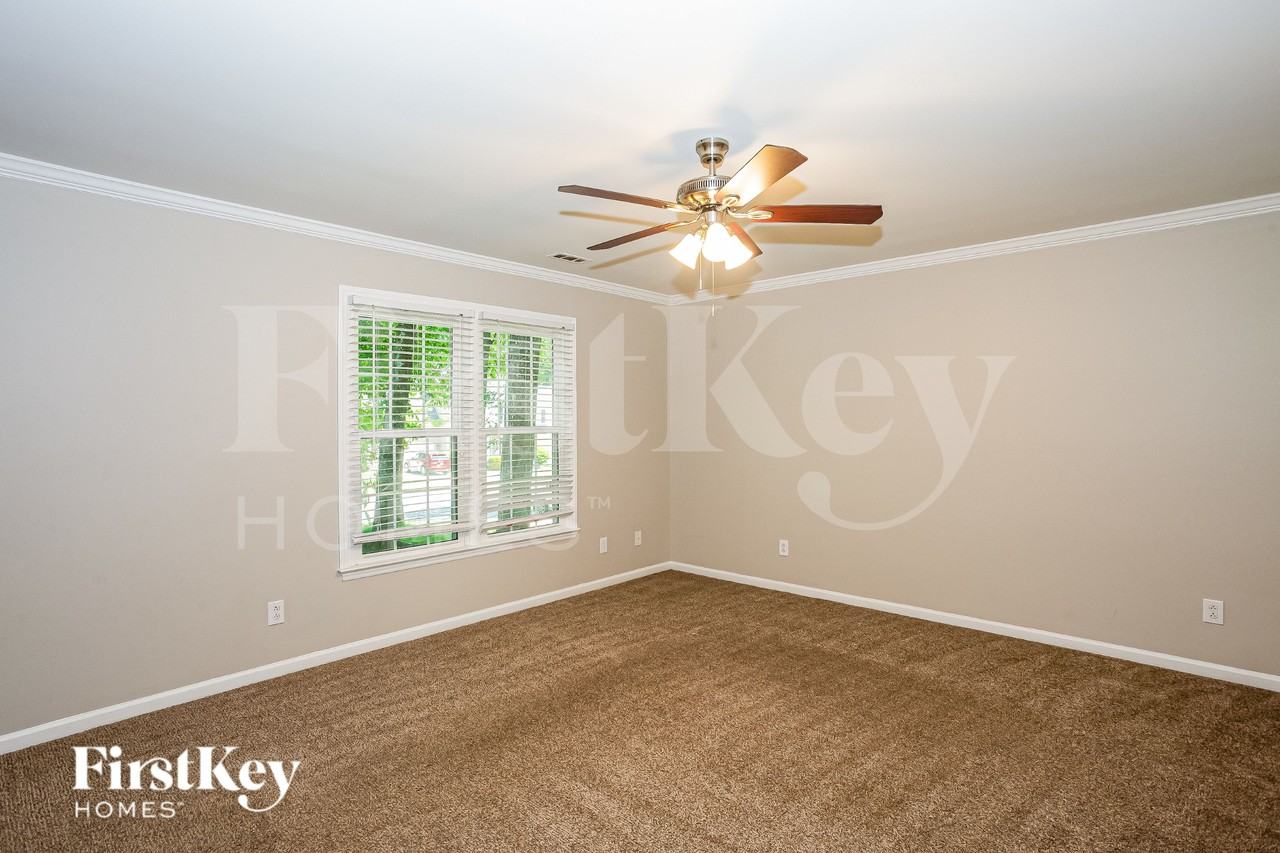 4316 Poplar Grove Dr - Photo 3 of 19