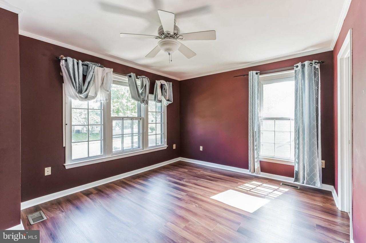 12196 Dapple Gray Ct - Photo 4 of 23