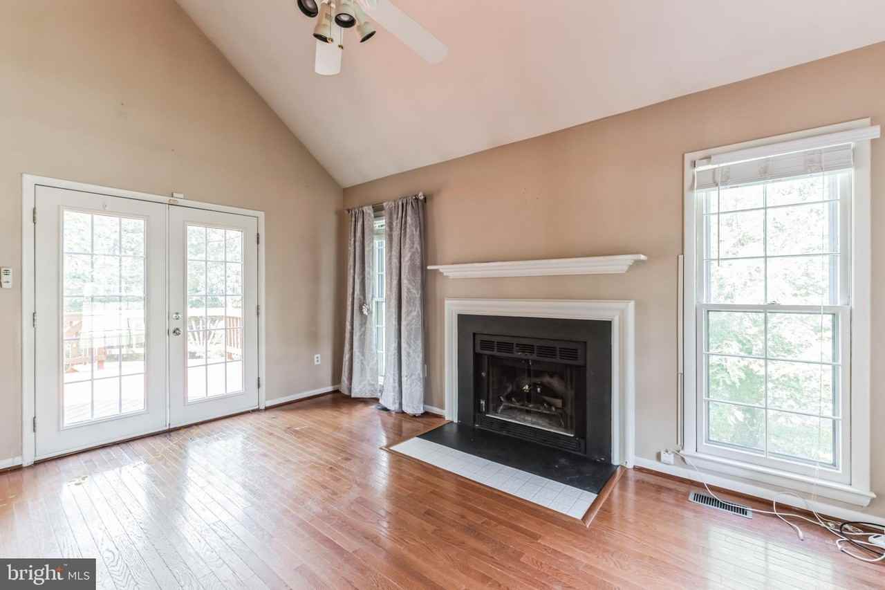 12196 Dapple Gray Ct - Photo 5 of 23