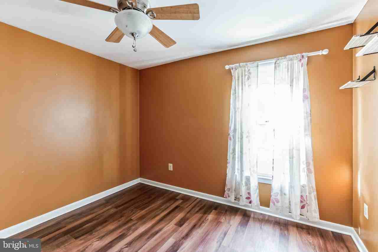 12196 Dapple Gray Ct - Photo 7 of 23