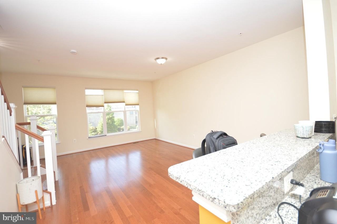 1571 Renate Dr - Photo 2 of 42
