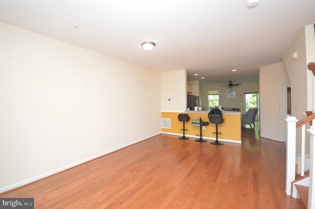 1571 Renate Dr - Photo 4 of 42