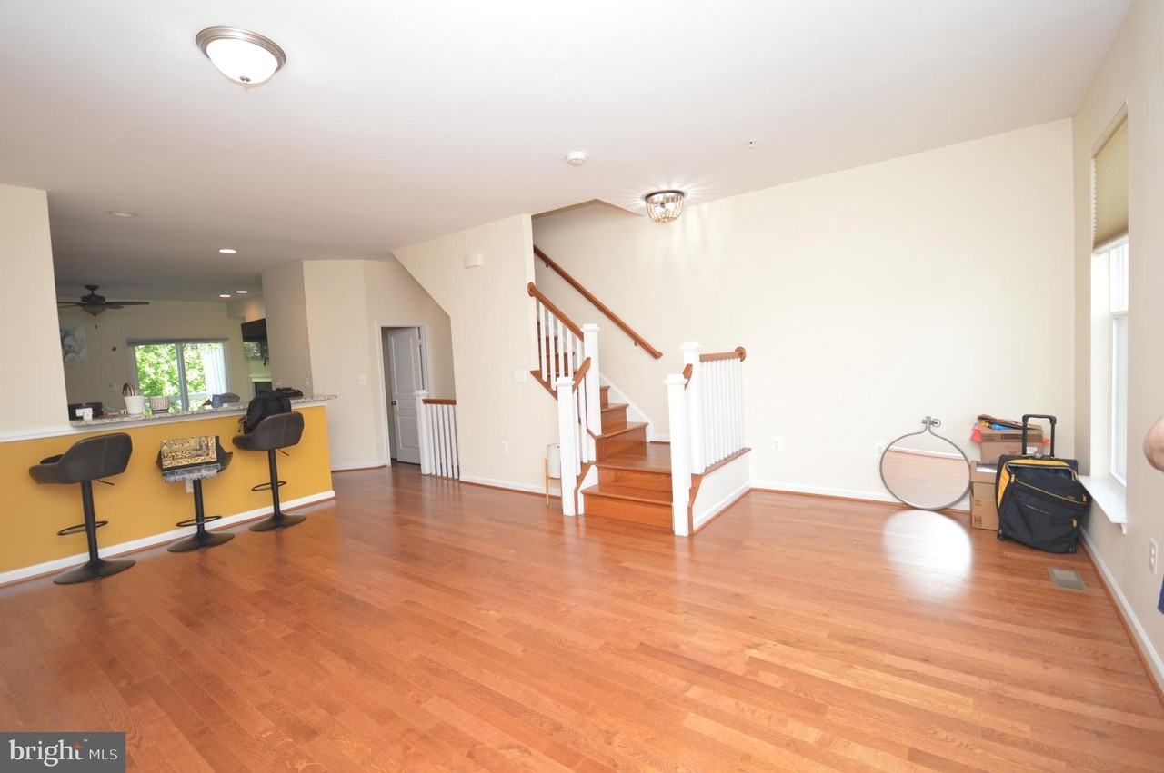 1571 Renate Dr - Photo 6 of 42