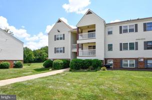 featured image of 102 Chesterfield Ln #201