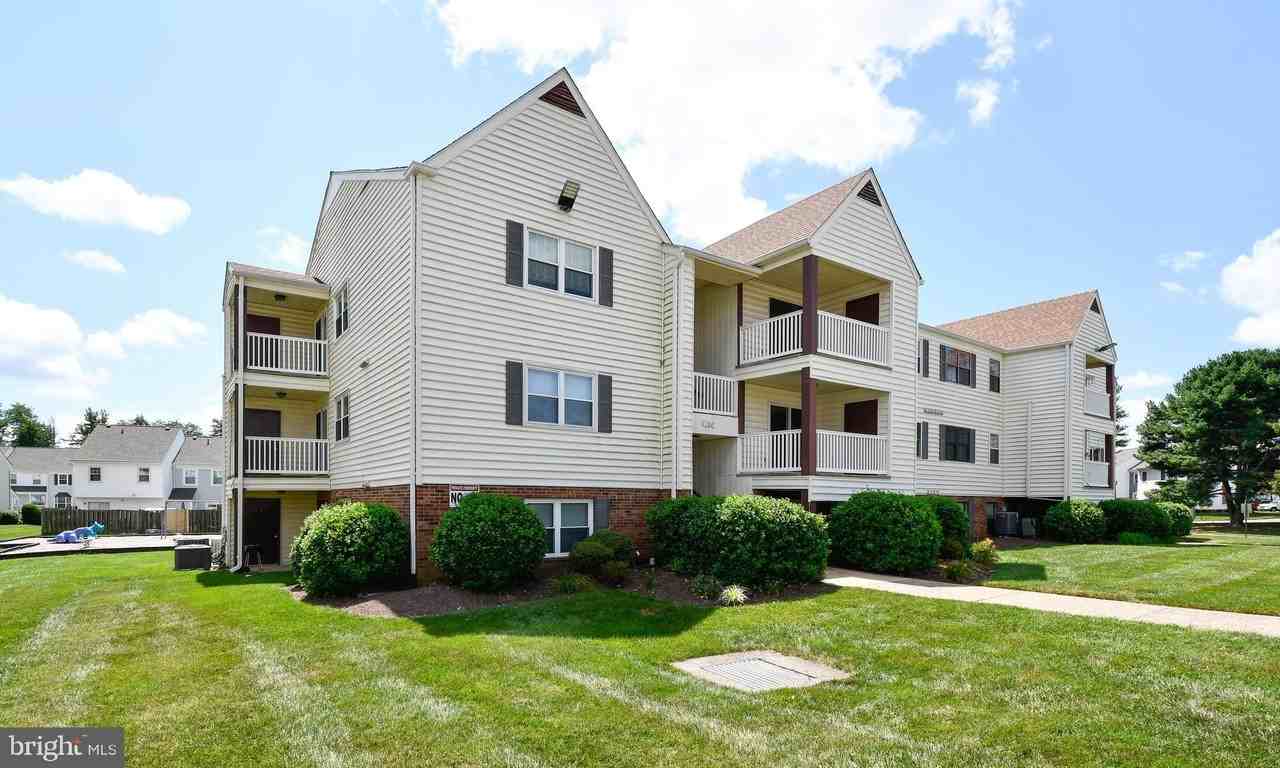 102 Chesterfield Ln #201 - Photo 3 of 29