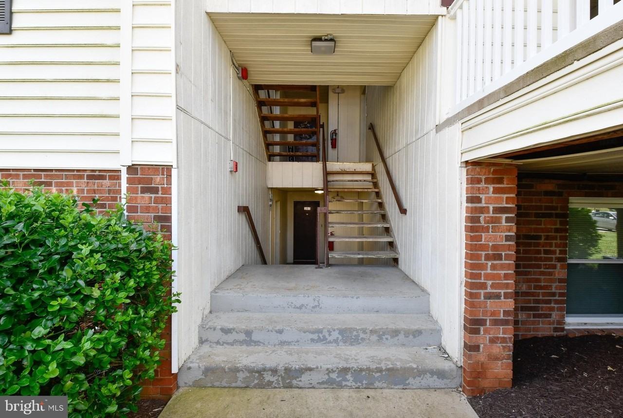 102 Chesterfield Ln #201 - Photo 7 of 29