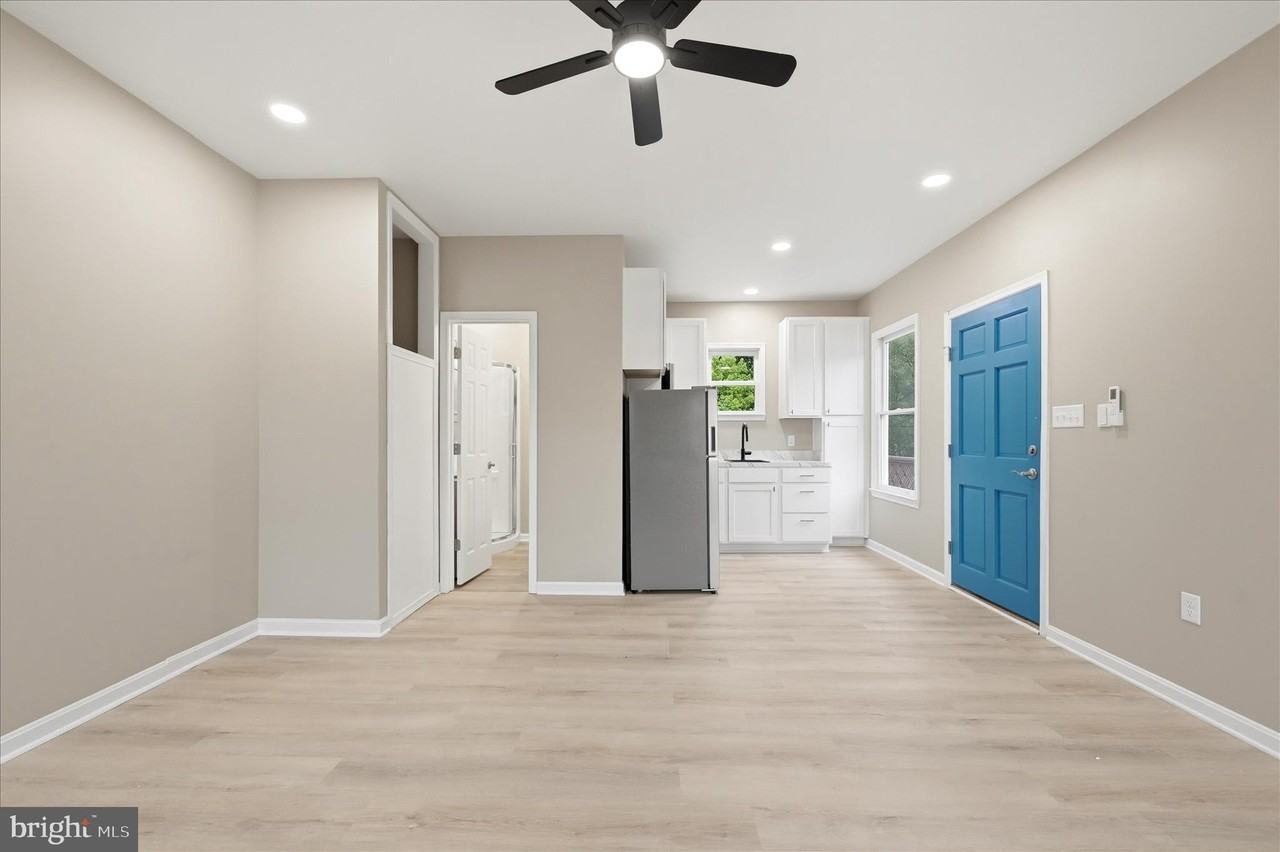 222 S Kent St - Photo 5 of 25