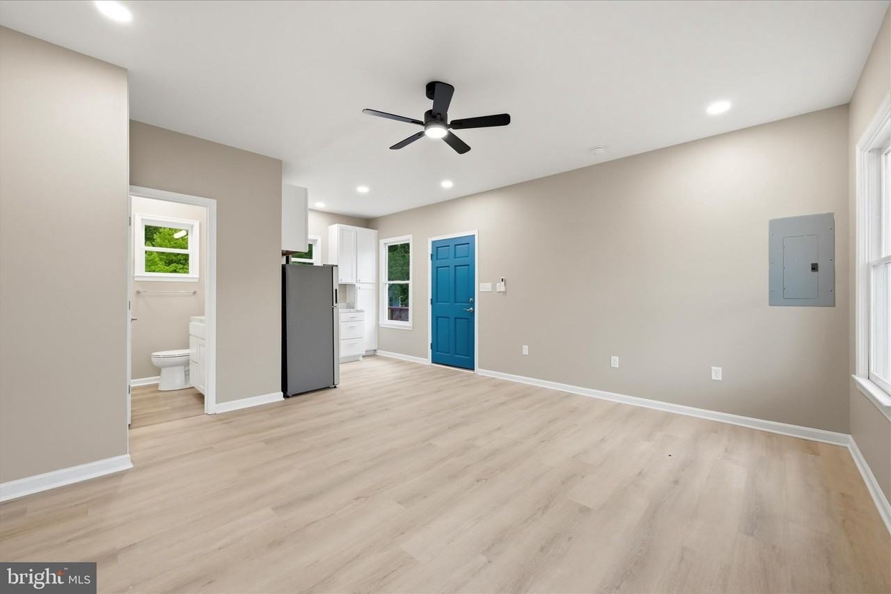 222 S Kent St - Photo 7 of 25