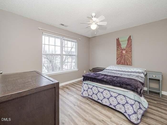 5513 Glencree Ct - Photo 6 of 27