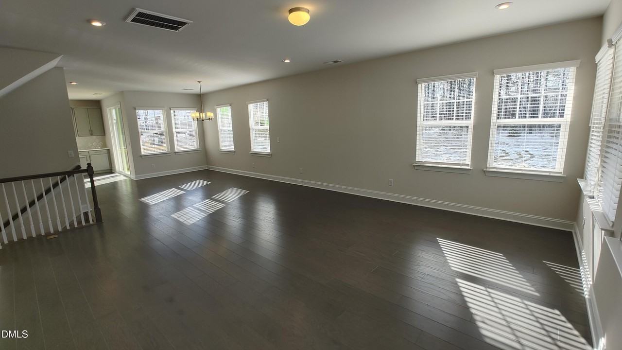 831 Amley Pl - Photo 5 of 27