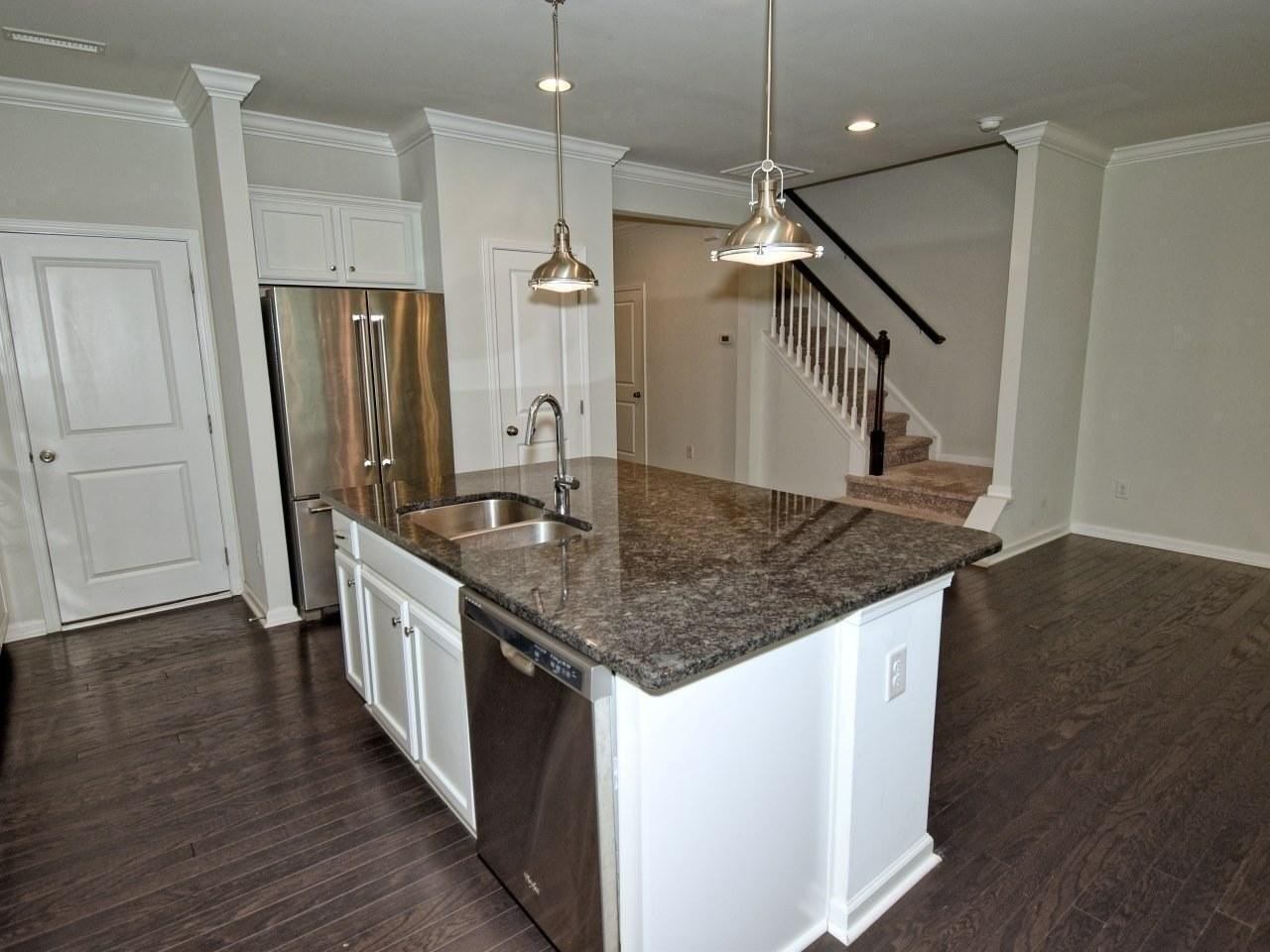1425 Southpoint Trl - Photo 6 of 29