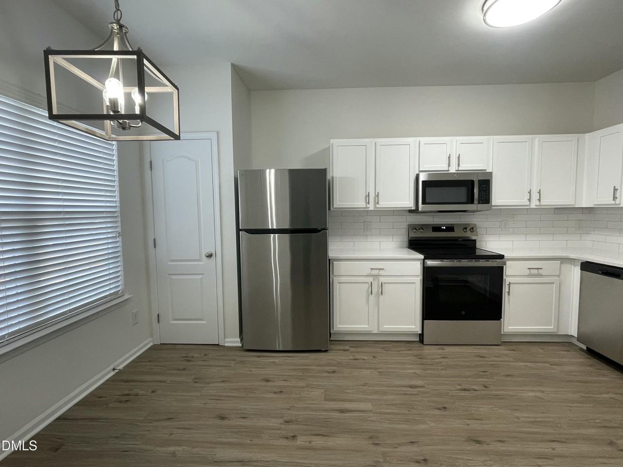 3525 Londonville Ln - Photo 6 of 29