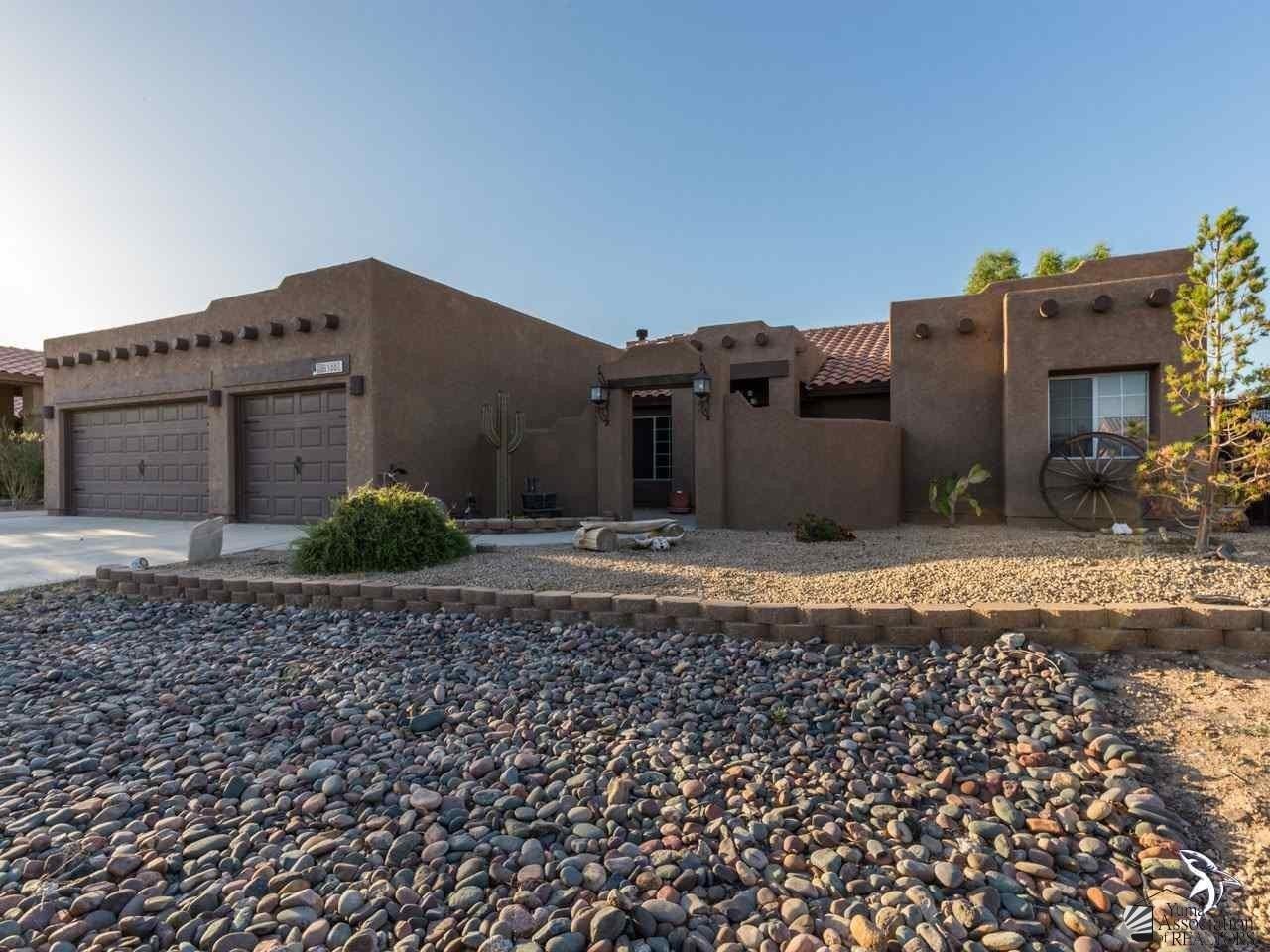 8166 E Lorenzo Ln - Photo 2 of 20