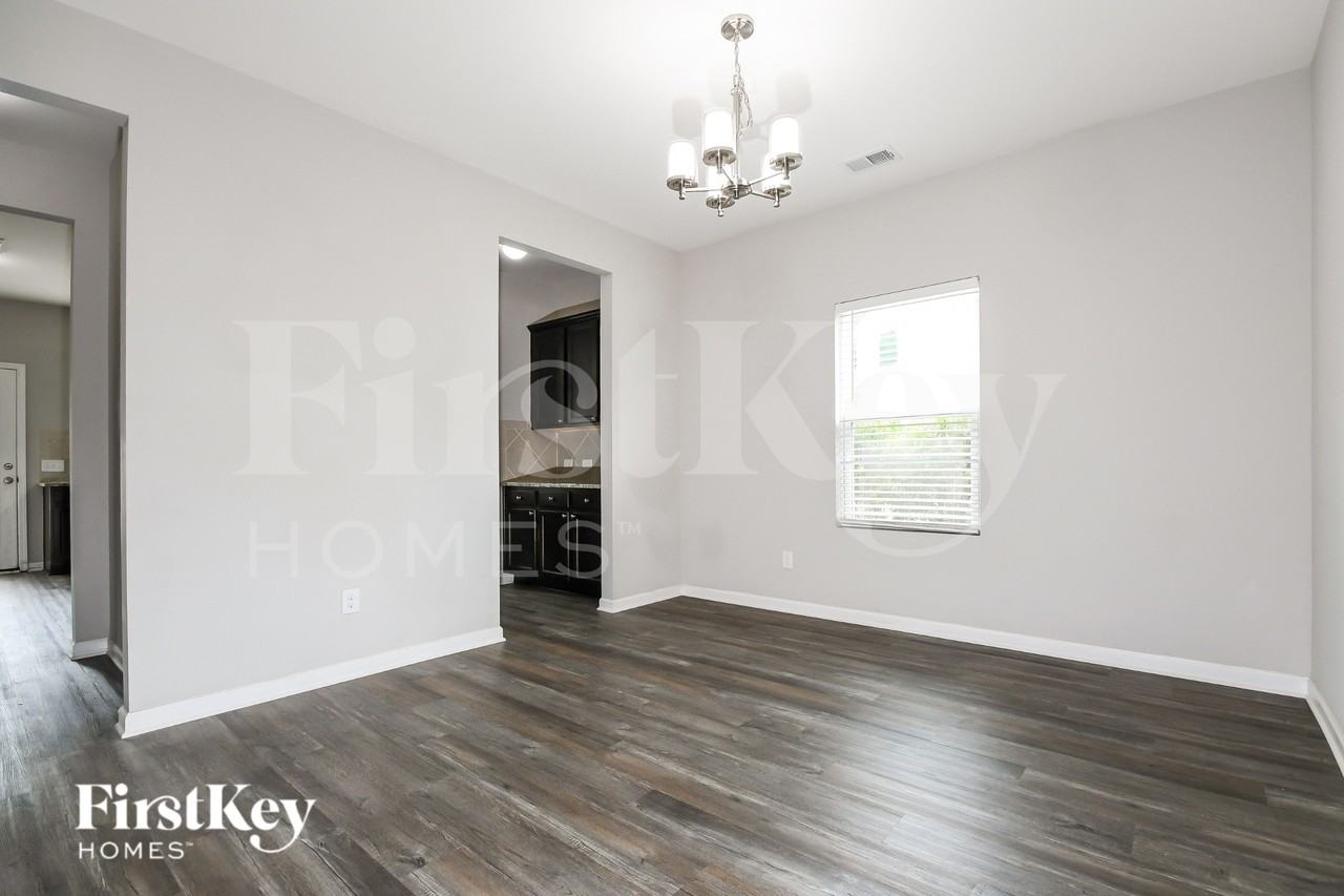 104 Breeders Ct - Photo 5 of 19