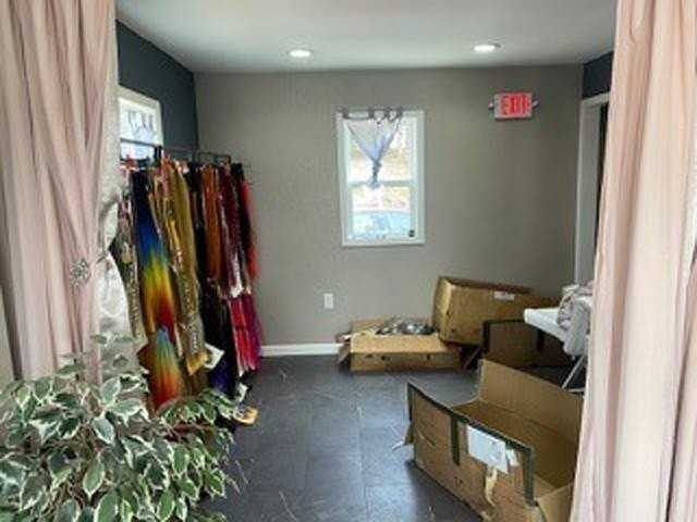 1401 Keck Ave - Photo 5 of 7