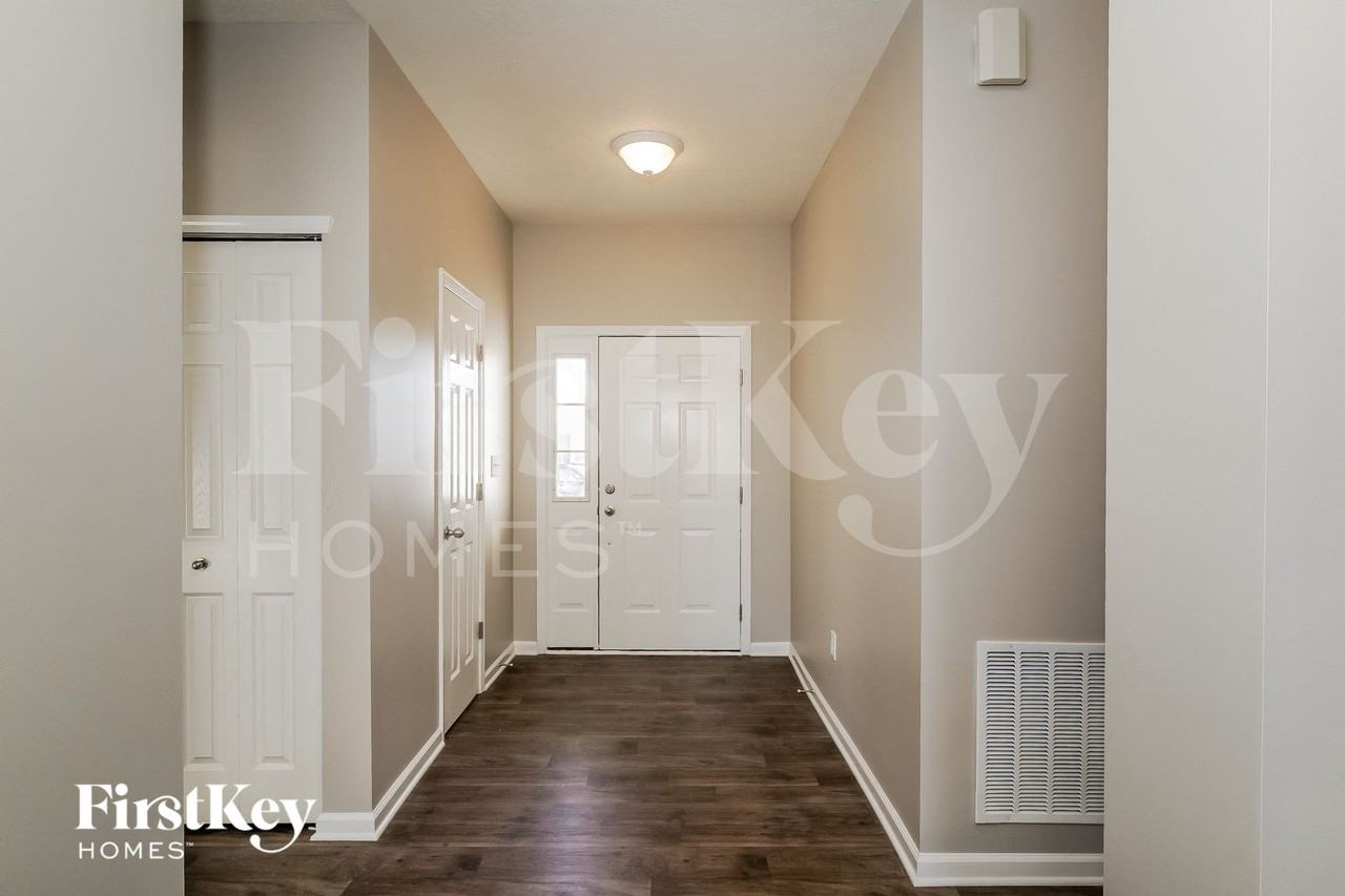 1356 Crabapple Rd - Photo 2 of 15