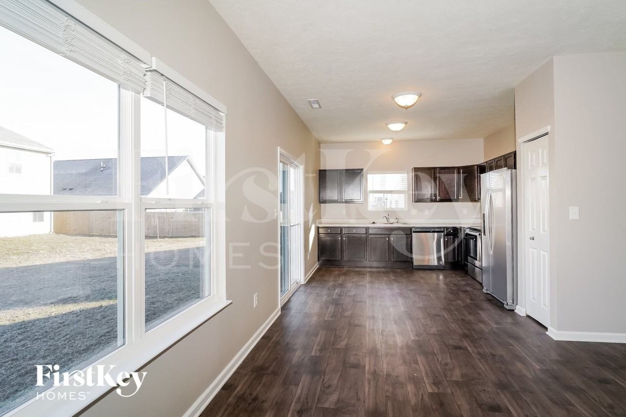 1356 Crabapple Rd - Photo 6 of 15