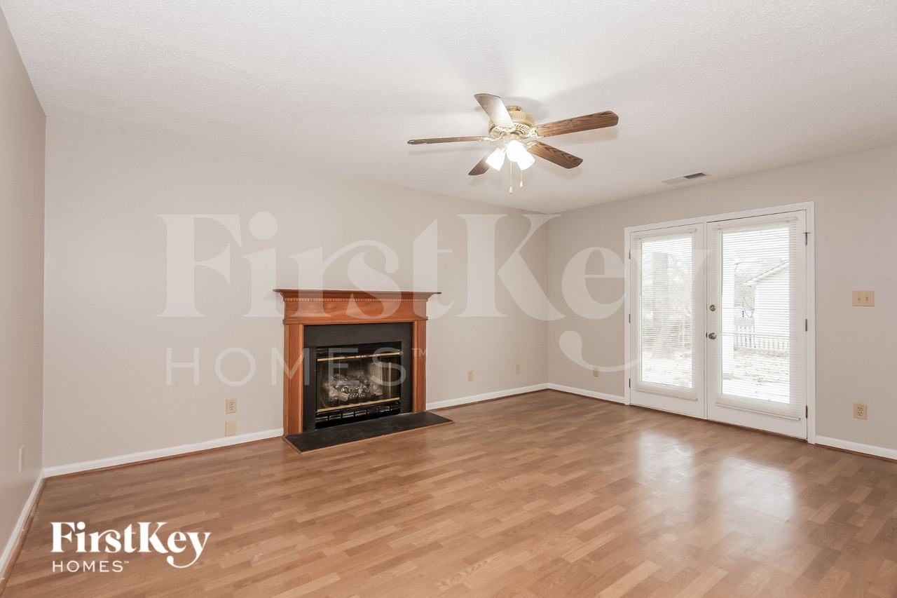 3218 Frostmoor Pl - Photo 3 of 16