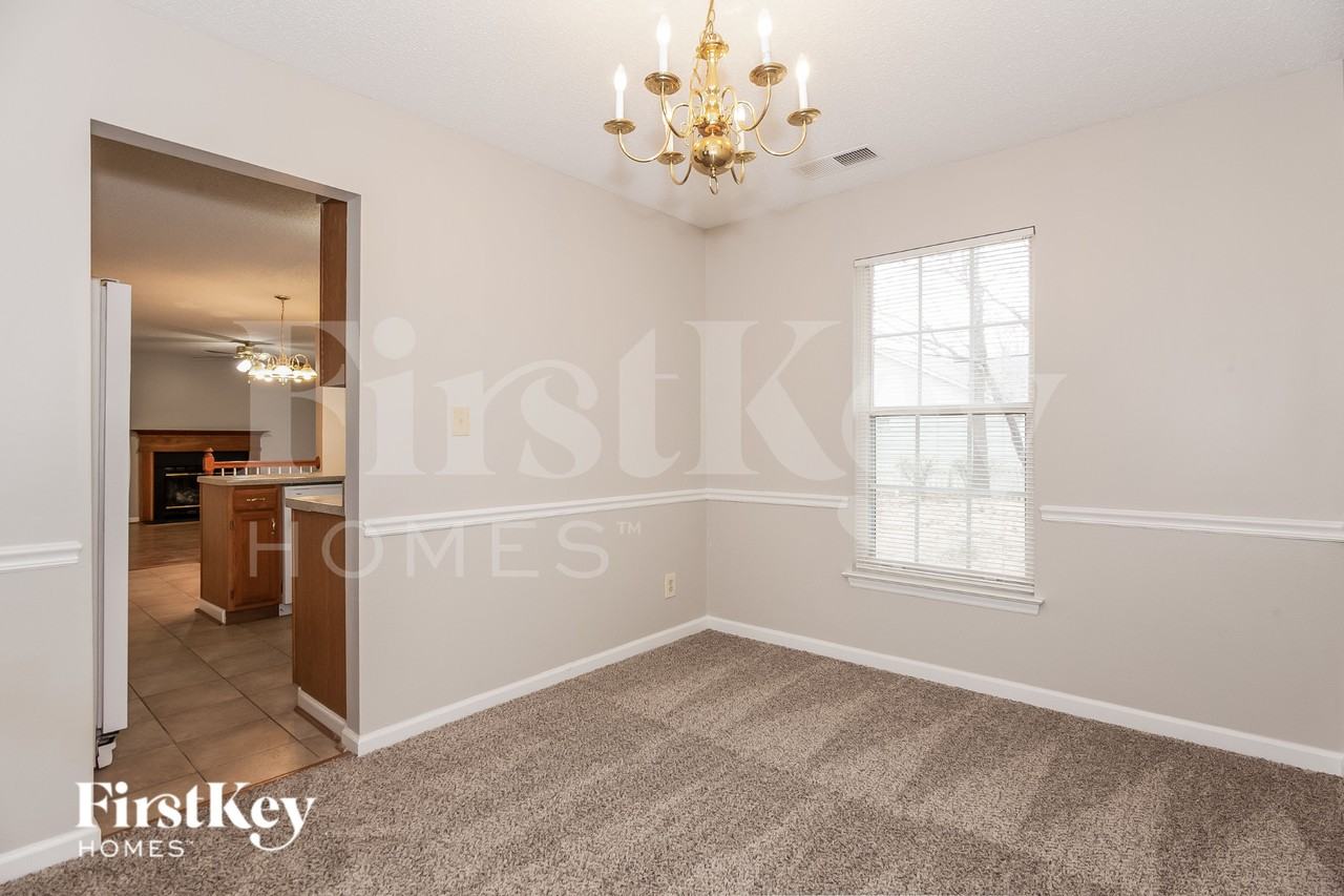 3218 Frostmoor Pl - Photo 4 of 16