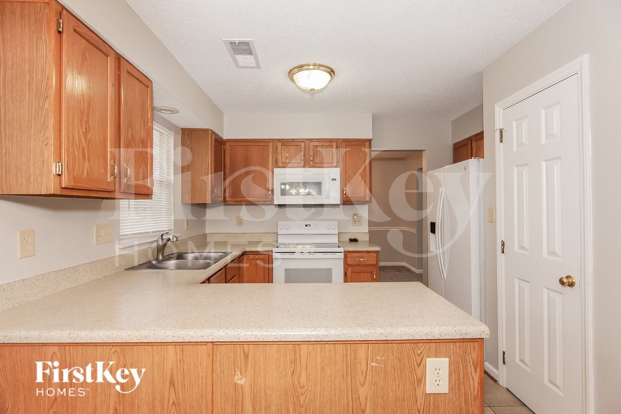 3218 Frostmoor Pl - Photo 6 of 16