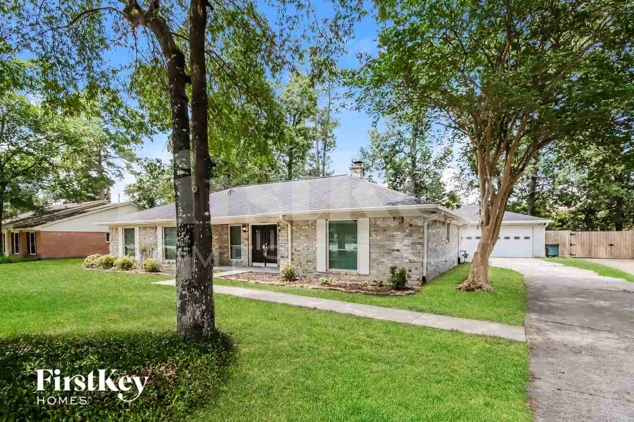 26715 Westwood Dr - Photo 2 of 16