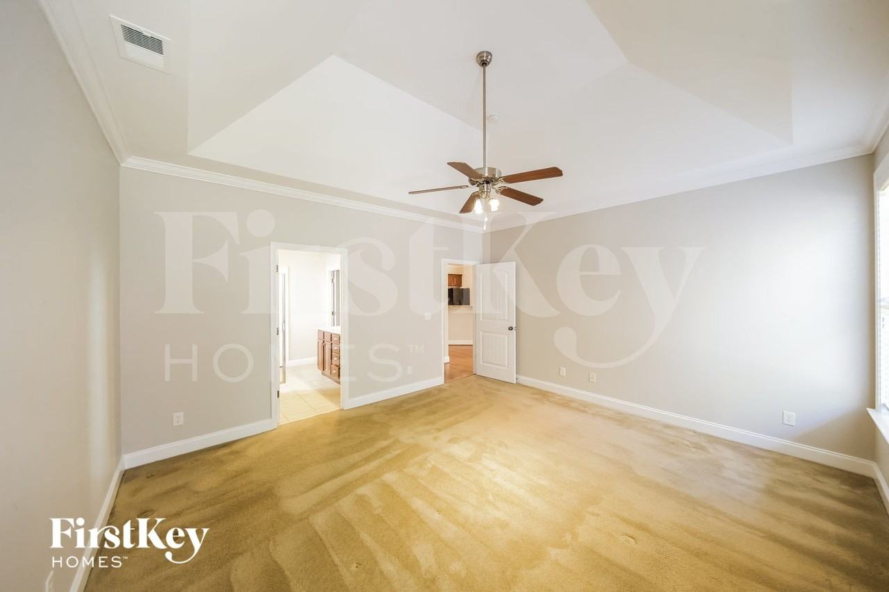 5537 Park Side Cir - Photo 7 of 15