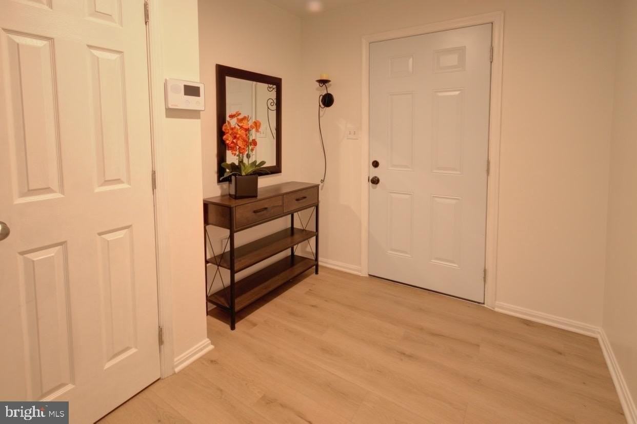 2813 31st Ave - Photo 3 of 35