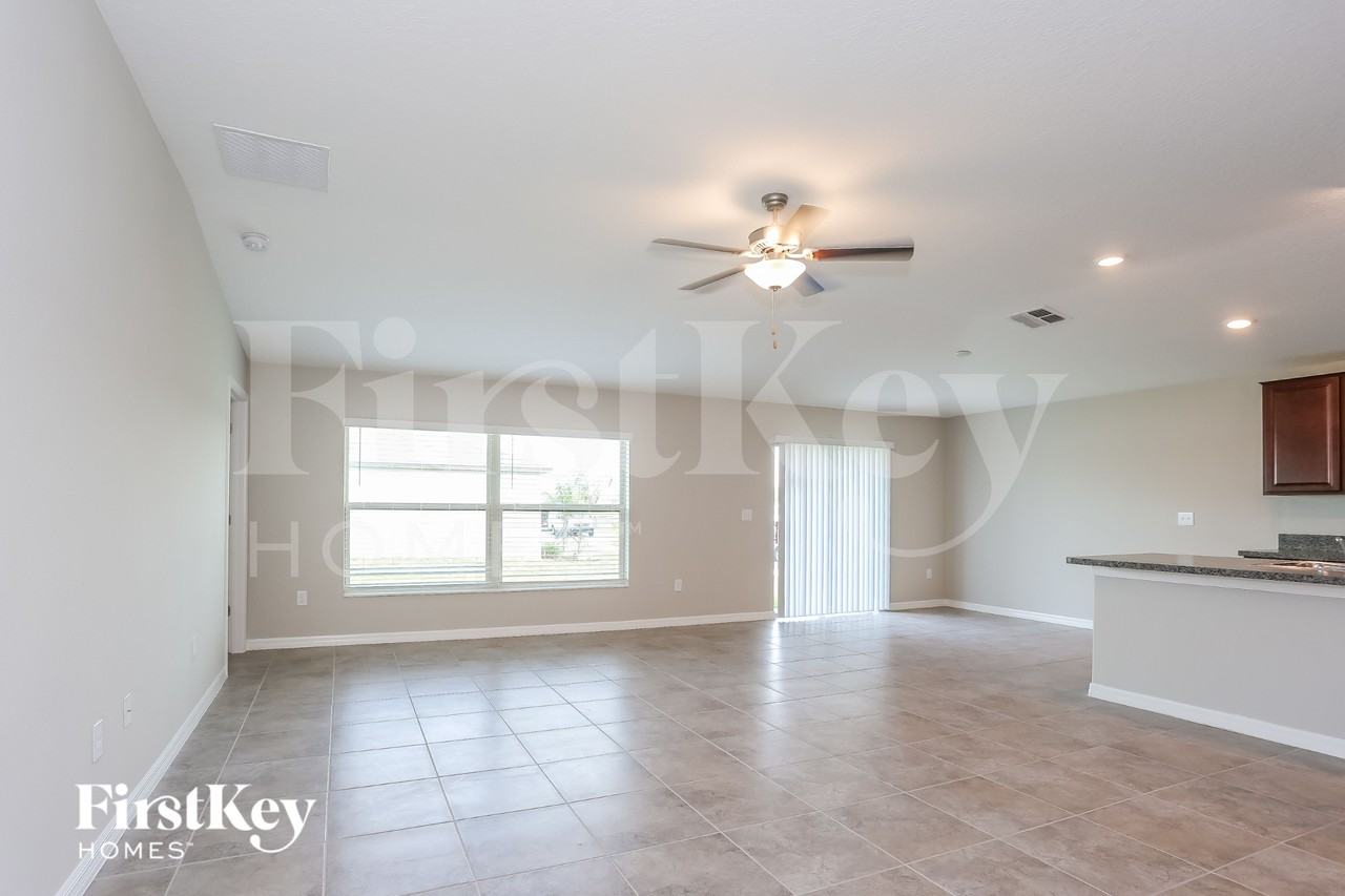 5001 White Chicory Dr - Photo 2 of 16