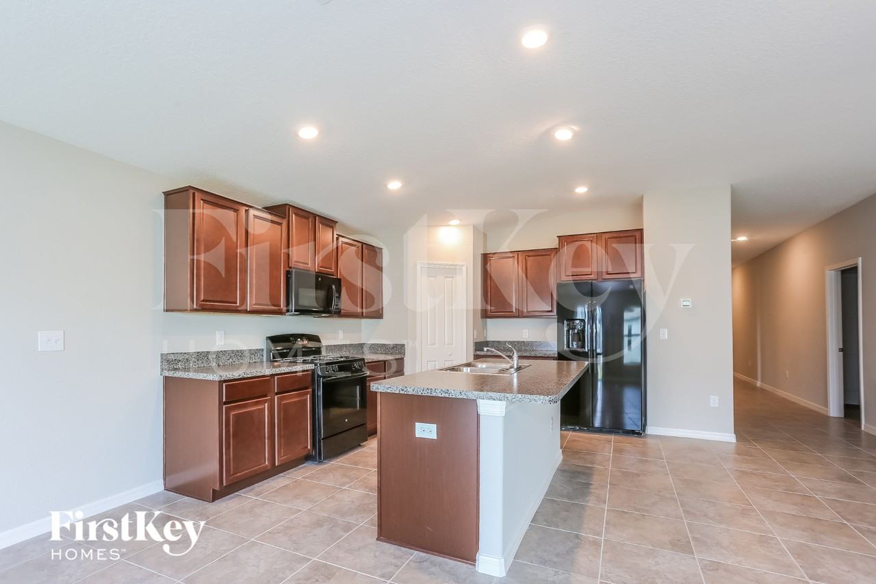 5001 White Chicory Dr - Photo 4 of 16