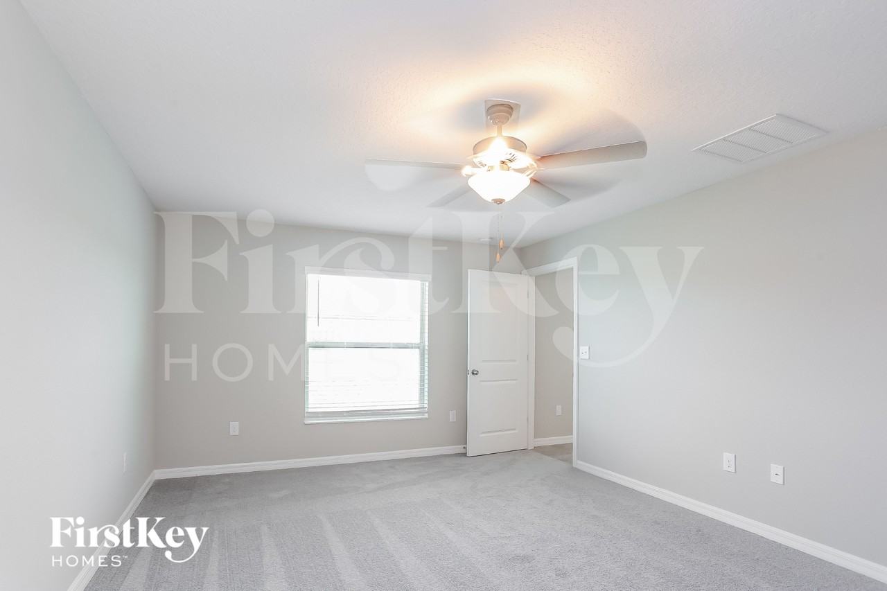 5001 White Chicory Dr - Photo 7 of 16