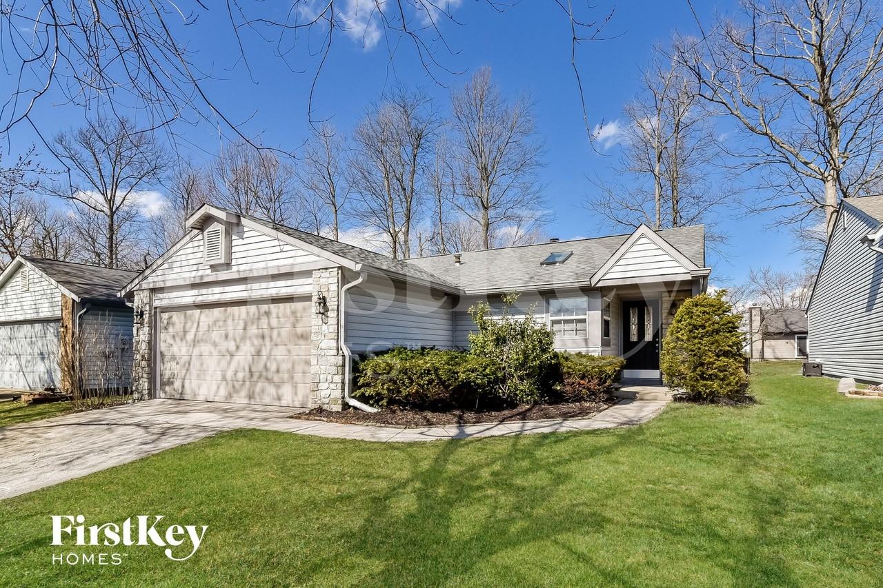 5844 Timber Lake Blvd - Photo 2 of 15