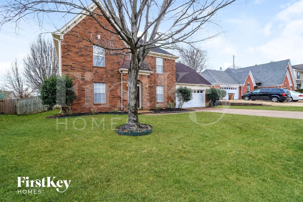 9689 Kingsridge Dr - Photo 3 of 16