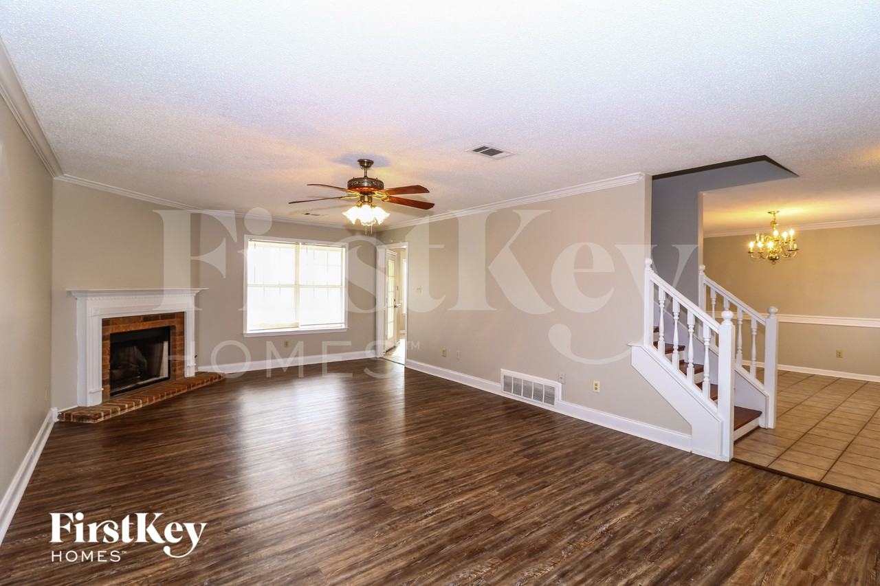 9689 Kingsridge Dr - Photo 5 of 16