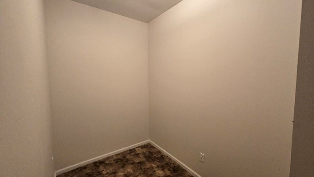 228 Summerlee Ave Apt 1 - Photo 7 of 10
