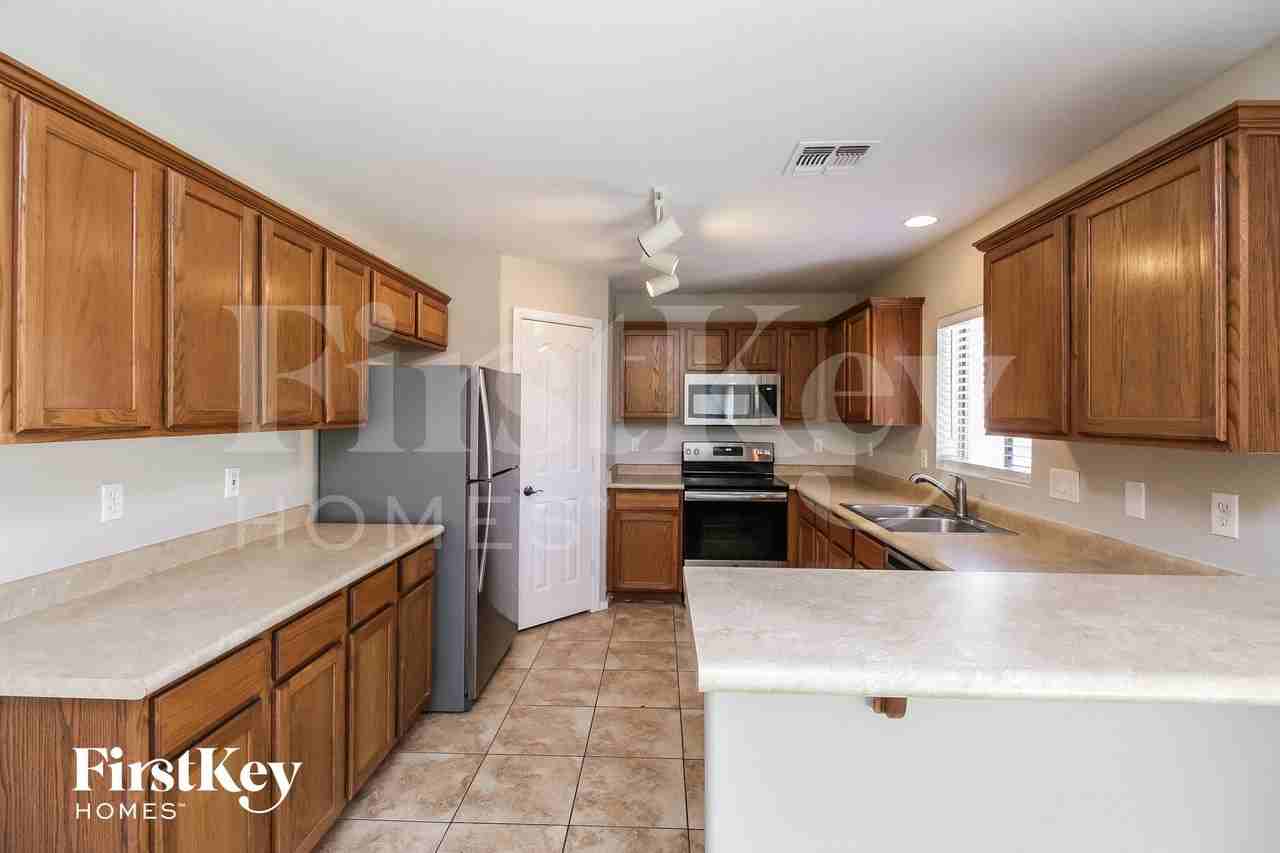 39405 N Marla Cir - Photo 5 of 15