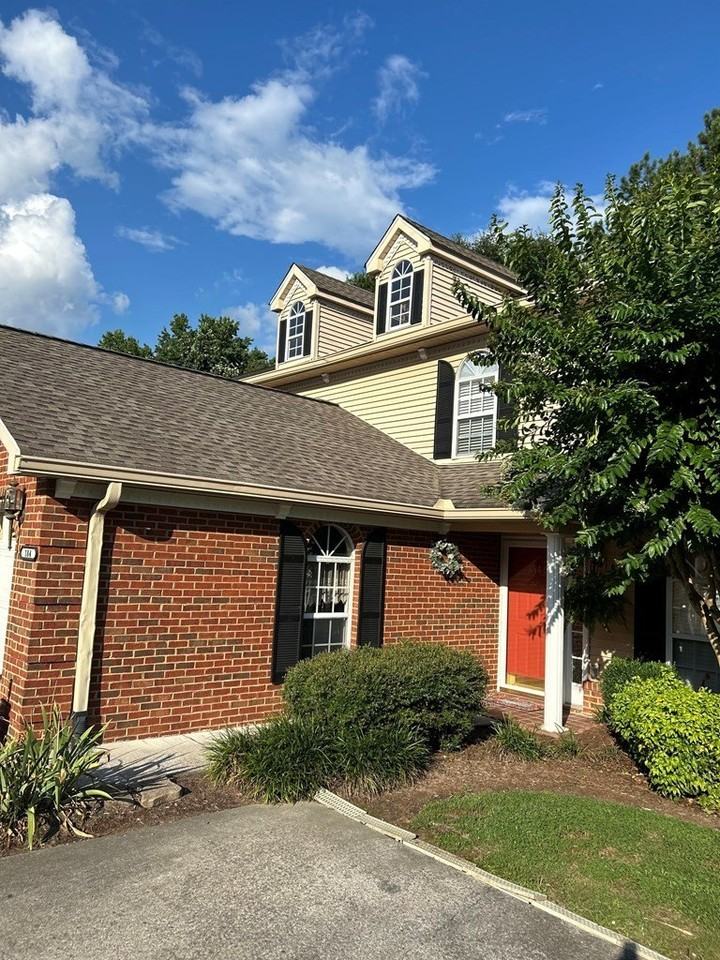 1696 Red Oak Dr #184 - Photo 3 of 36