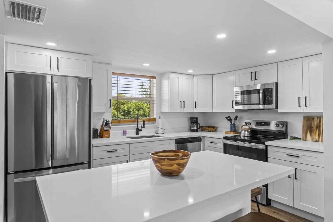 200 Wrenn St #206 - Photo 4 of 40