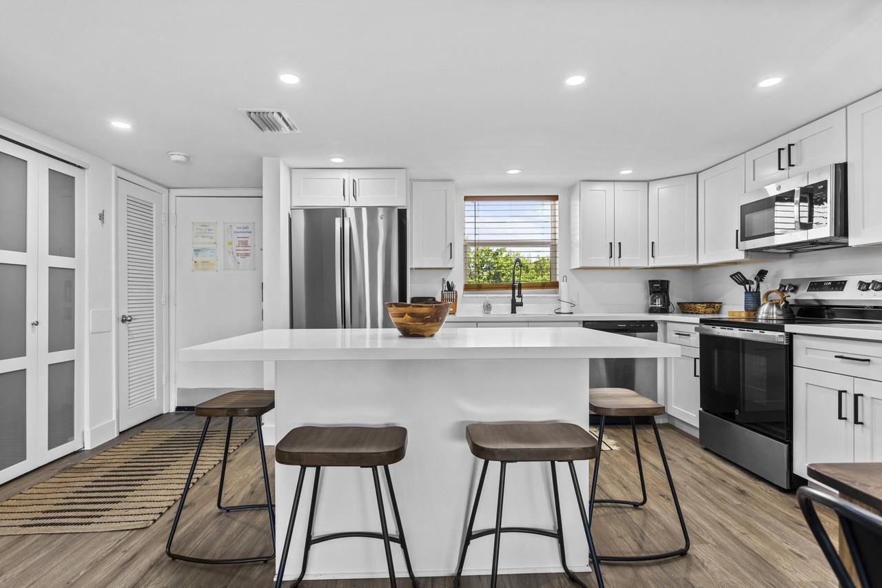 200 Wrenn St #206 - Photo 5 of 40