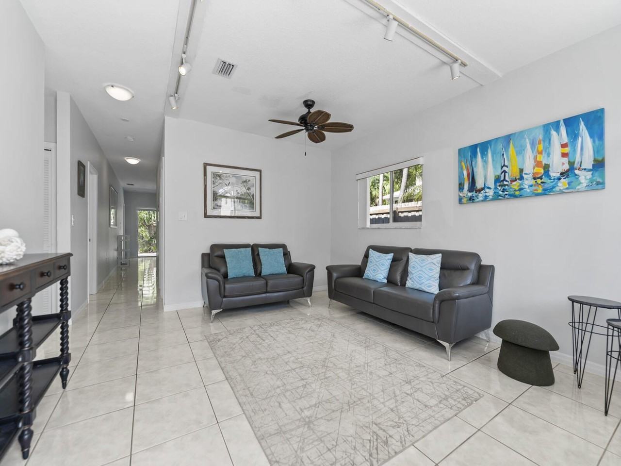 6 Se Marlin Ave - Photo 2 of 47