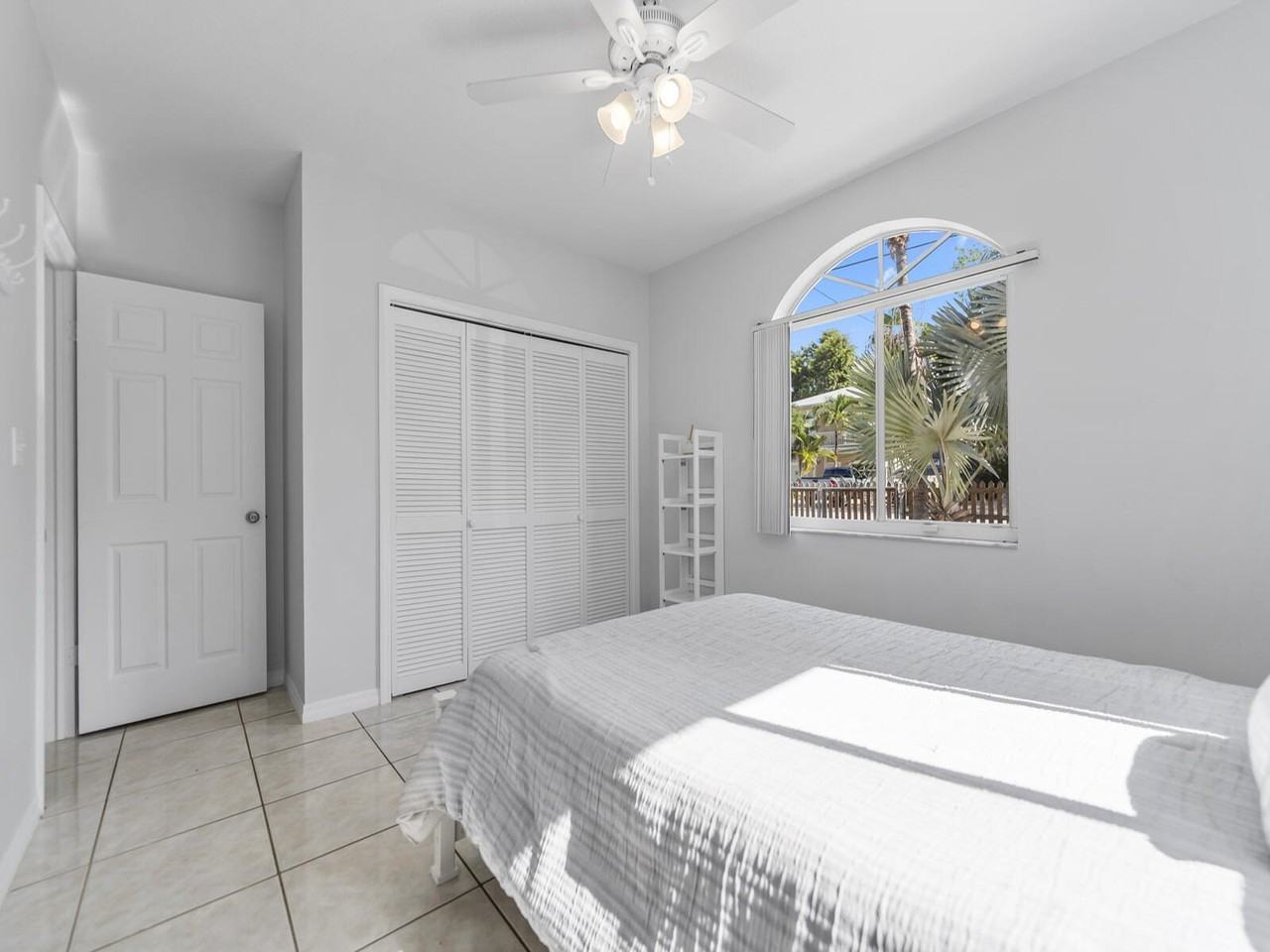 6 Se Marlin Ave - Photo 7 of 47